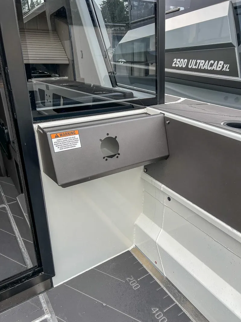 Slide: The Image of Stabi-Craft 2500 Ultracab XL 2026 - 25