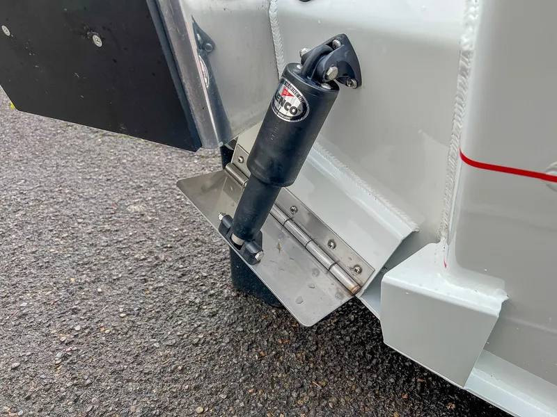 Slide: The Image of Stabi-Craft 2500 Ultracab XL 2026 - 27