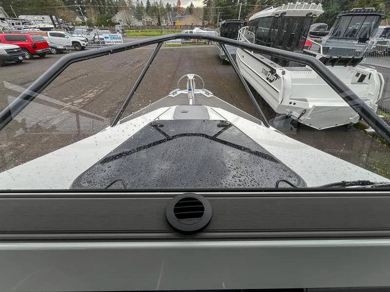 Slide: The Image of Stabi-Craft 2500 Ultracab XL 2026 - 8