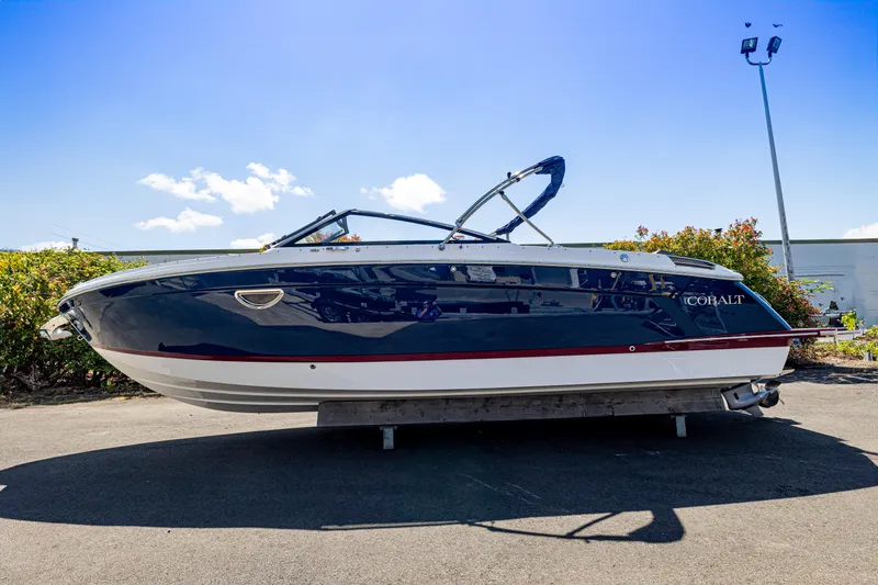 The Image of Cobalt R8 2024 - 1