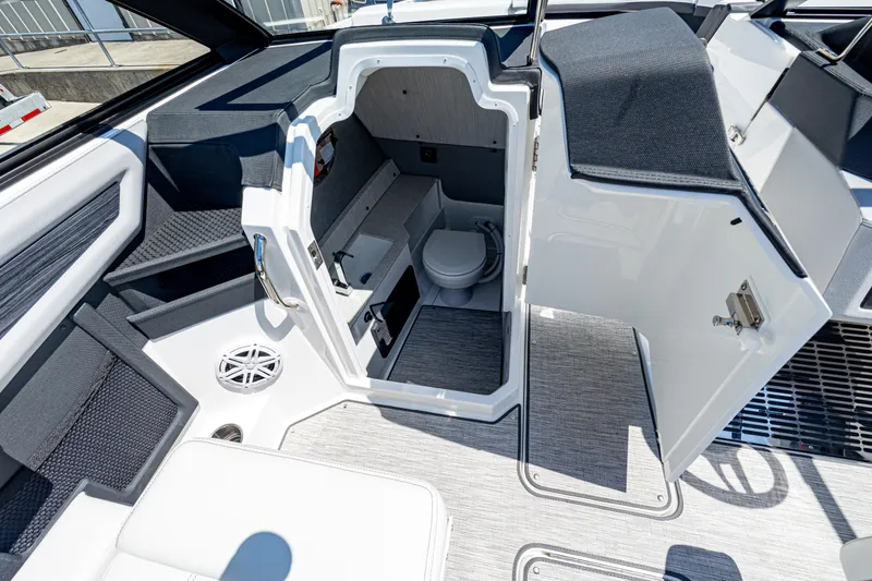 Slide: The Image of Cobalt R8 2024 - 11