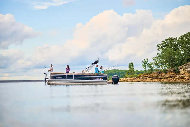 Slide: The Image of Sun Tracker SportFish 22 DLX 2024 - 72