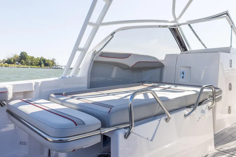 Slide: The Image of Solara 250 Dual Console 2024 - 17