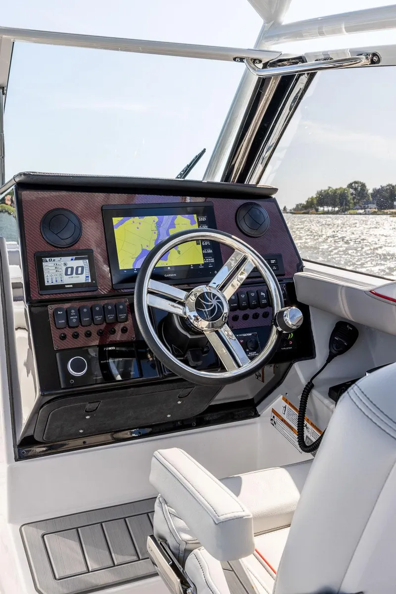 Slide: The Image of Solara 250 Dual Console 2024 - 19