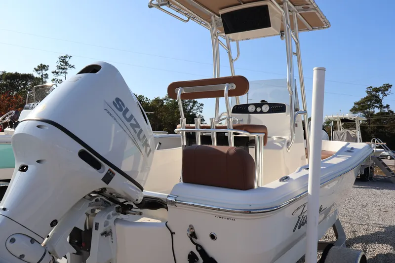 Slide: The Image of Pioneer 180 Sportfish 2022 - 13