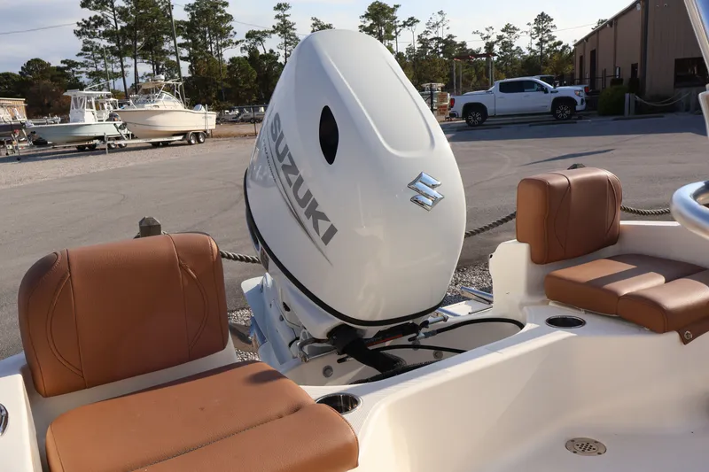 Slide: The Image of Pioneer 180 Sportfish 2022 - 6