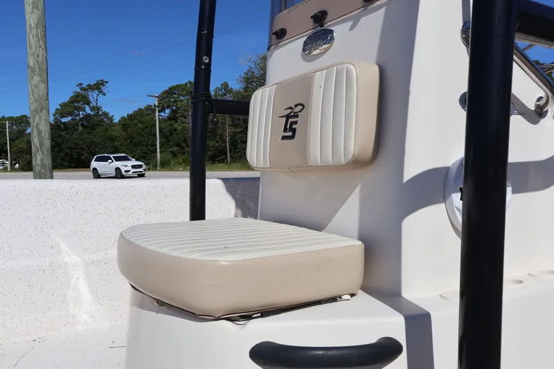 Slide: The Image of Carolina 218 DLV 2019 - 15