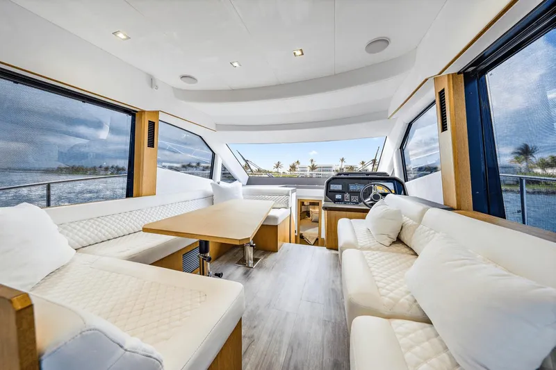 Slide: The Image of Galeon 500 Fly 2019 - 19