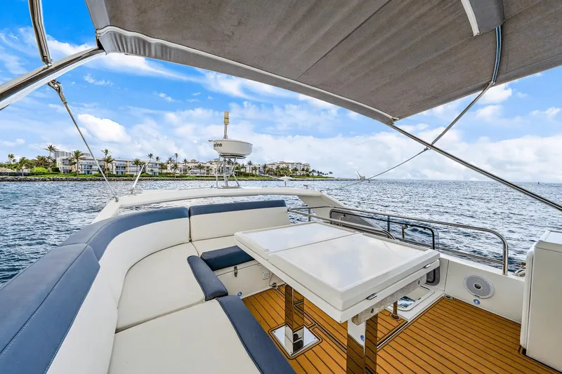 Slide: The Image of Galeon 500 Fly 2019 - 27