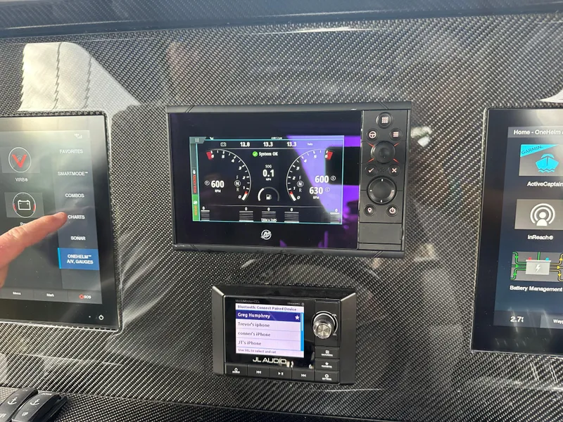 Slide: The Image of Nor-Tech 390 Sport Center Console 2021 - 50