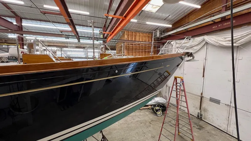 Slide: The Image of Lyman-Morse Sparkman & Stephens Sloop 2004 in a boatyard for maintenance. - 42