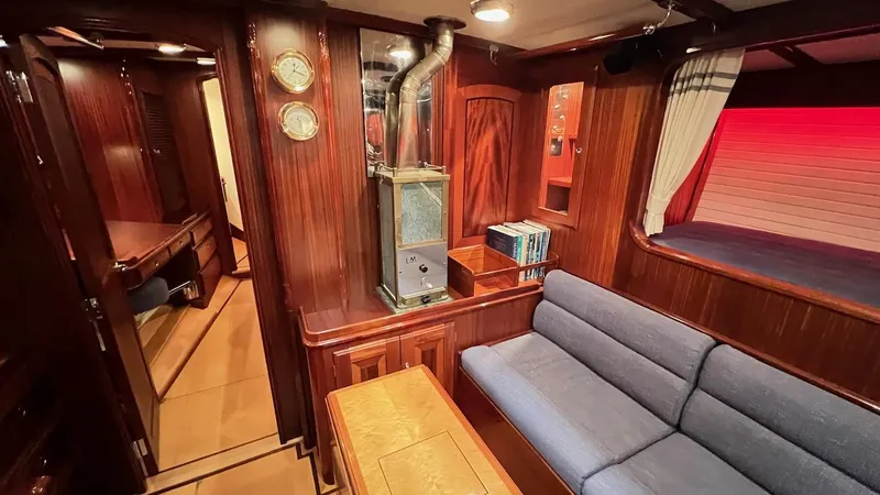 Slide: The Image of Lyman-Morse Sparkman & Stephens Sloop 2004 - 58