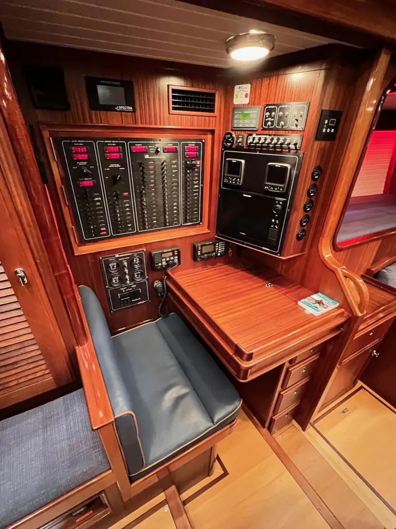 Slide: The Image of Lyman-Morse Sparkman & Stephens Sloop 2004 - 61