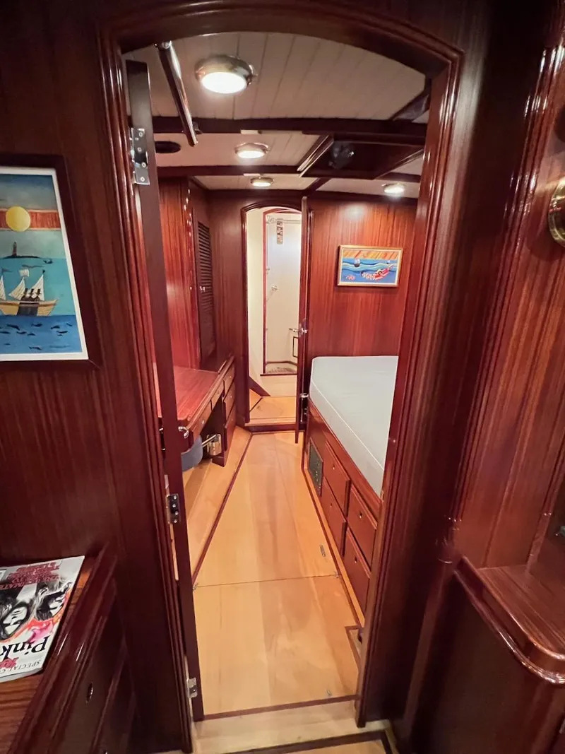 Slide: The Image of Lyman-Morse Sparkman & Stephens Sloop 2004 - 78