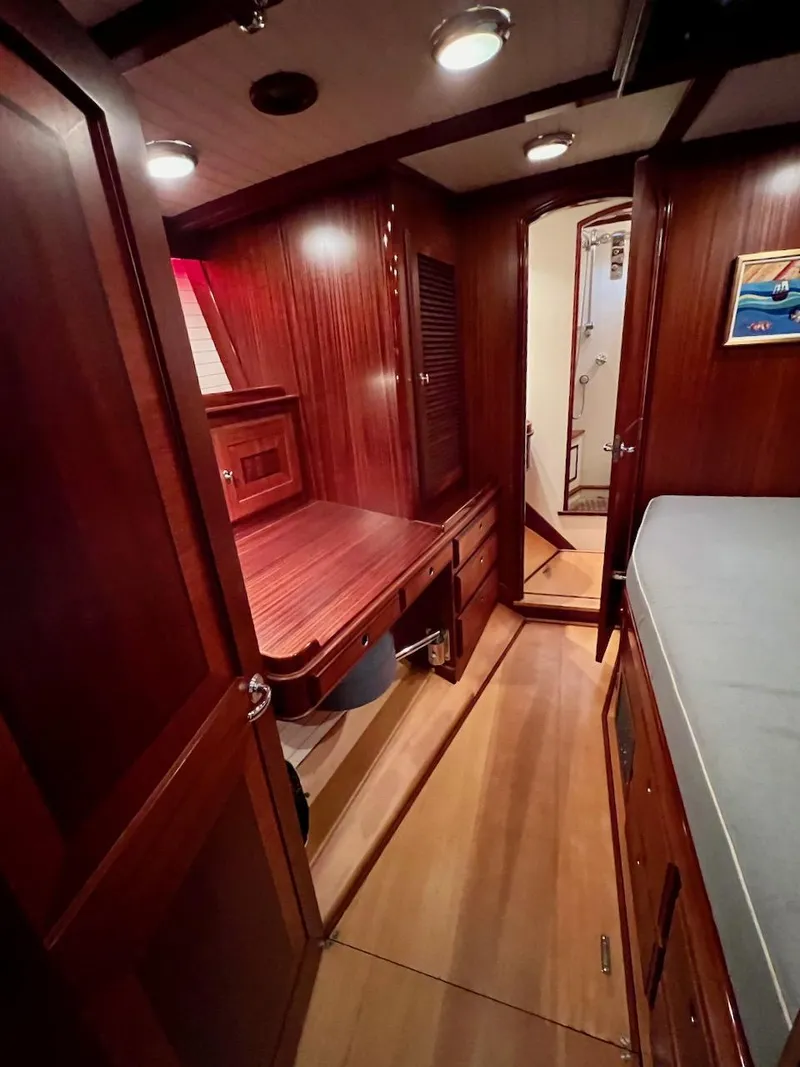 Slide: The Image of Lyman-Morse Sparkman & Stephens Sloop 2004 - 79