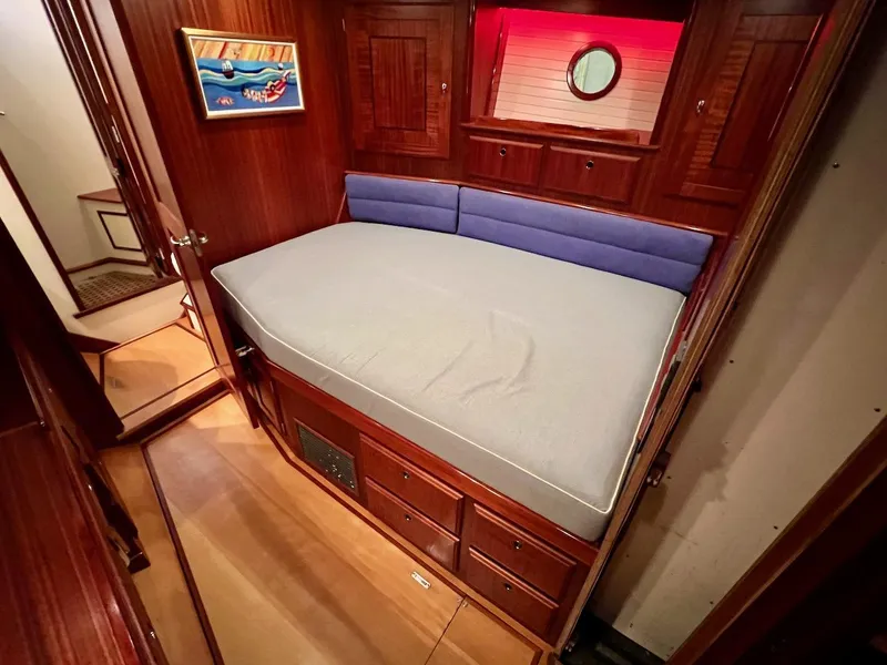 Slide: The Image of Lyman-Morse Sparkman & Stephens Sloop 2004 - 80