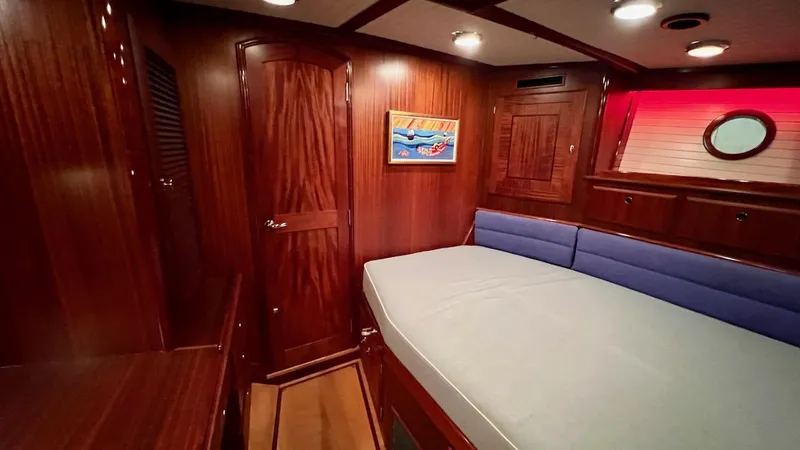 Slide: The Image of Lyman-Morse Sparkman & Stephens Sloop 2004 - 81