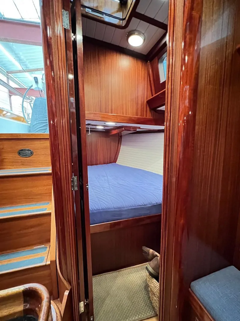 Slide: The Image of Lyman-Morse Sparkman & Stephens Sloop 2004 - 90