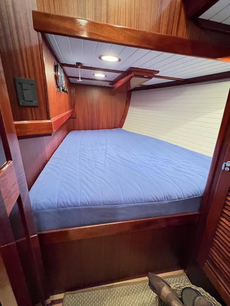 Slide: The Image of Lyman-Morse Sparkman & Stephens Sloop 2004 - 92