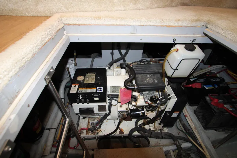 Slide: The Image of Silverton 392 Motor Yacht 2000 - 103