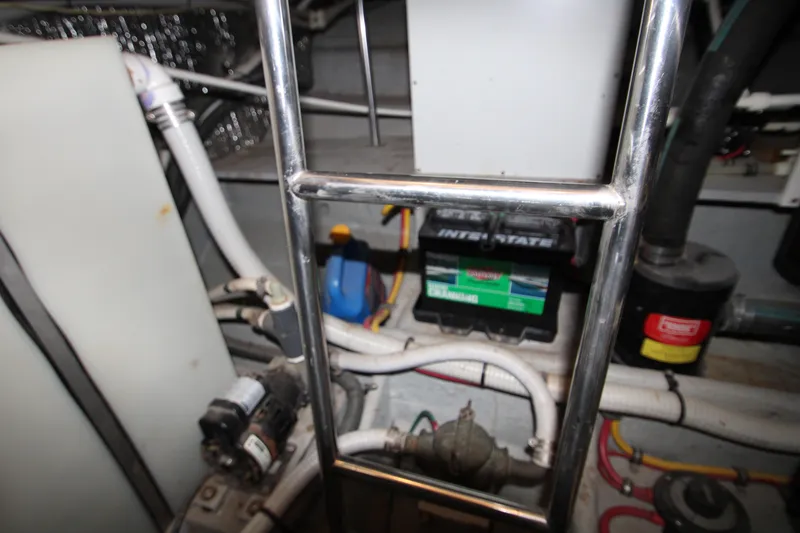 Slide: The Image of Silverton 392 Motor Yacht 2000 - 105