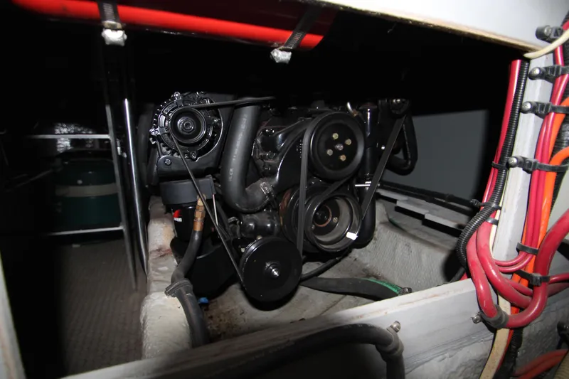 Slide: The Image of Silverton 392 Motor Yacht 2000 - 107