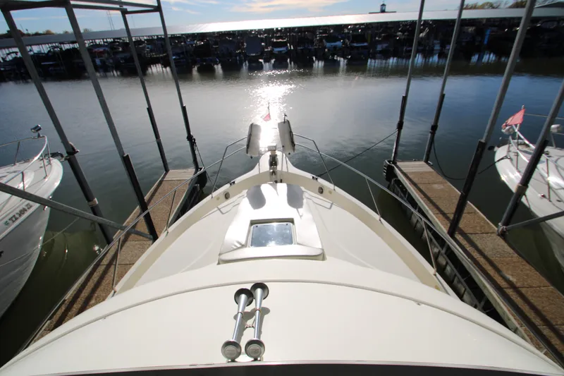 Slide: The Image of Silverton 392 Motor Yacht 2000 - 130