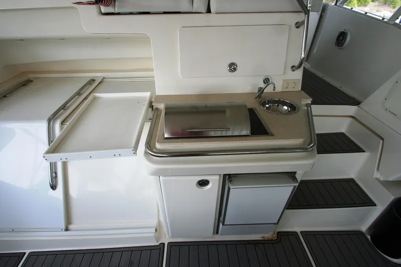 Slide: The Image of Silverton 392 Motor Yacht 2000 - 52