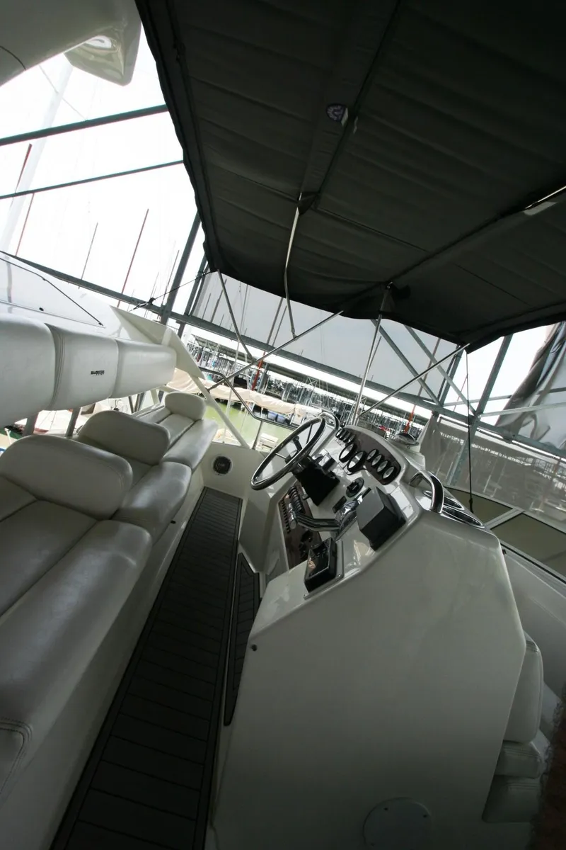 Slide: The Image of Silverton 392 Motor Yacht 2000 - 58