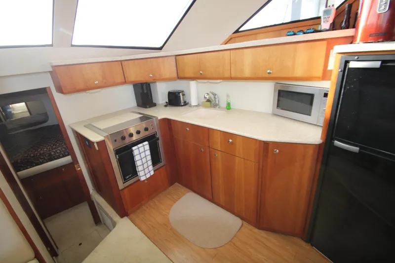 Slide: The Image of Silverton 392 Motor Yacht 2000 - 75