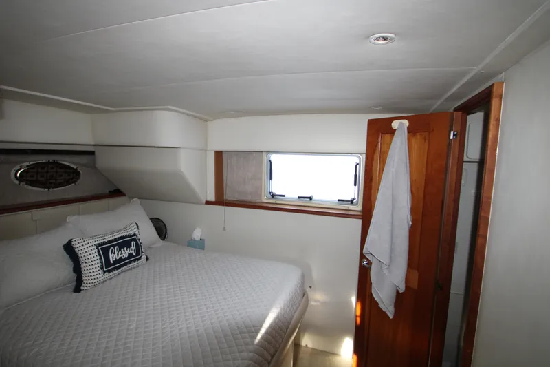 Slide: The Image of Silverton 392 Motor Yacht 2000 - 83