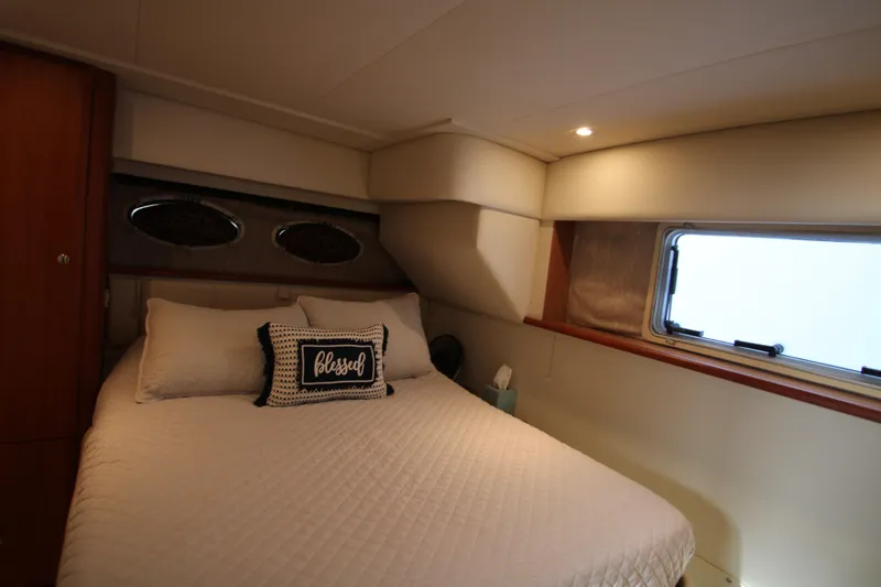 Slide: The Image of Silverton 392 Motor Yacht 2000 - 87