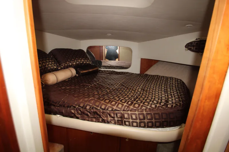 Slide: The Image of Silverton 392 Motor Yacht 2000 - 91