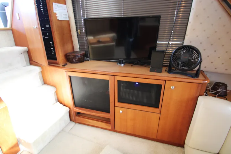 Slide: The Image of Silverton 392 Motor Yacht 2000 - 97