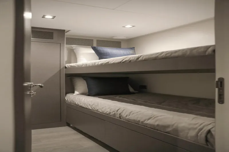 Slide: The Image of Ocean Alexander 32E 2023 - 52