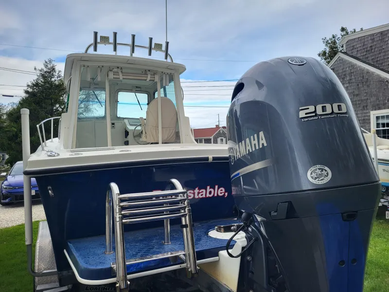 Slide: The Image of 2018 Steiger Craft 21 DV MIAMI boat with Yamaha 200 engine. - 13