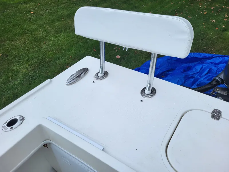 Slide: The Image of 2018 Steiger Craft 21 DV MIAMI boat seat and deck area. - 22