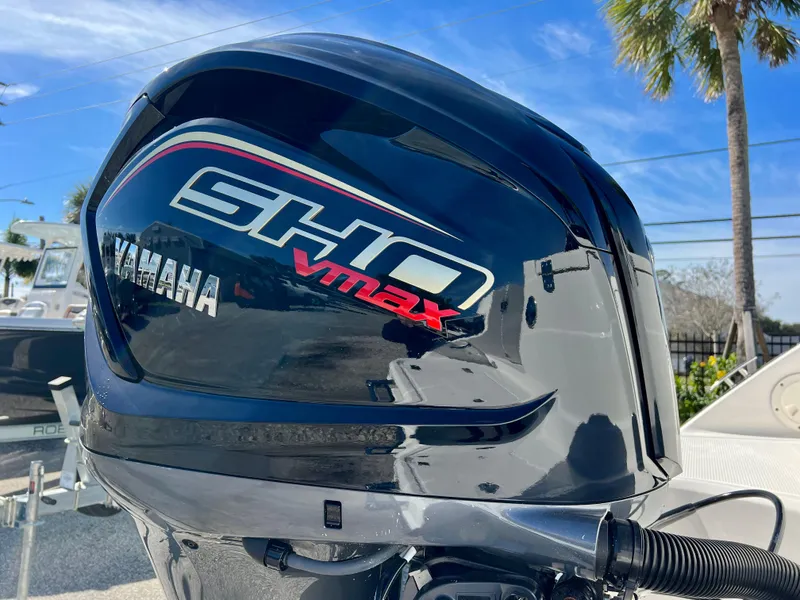 Slide: The Image of Close-up of Yamaha SHO VMAX engine on 2024 Robalo R230 boat. - 8