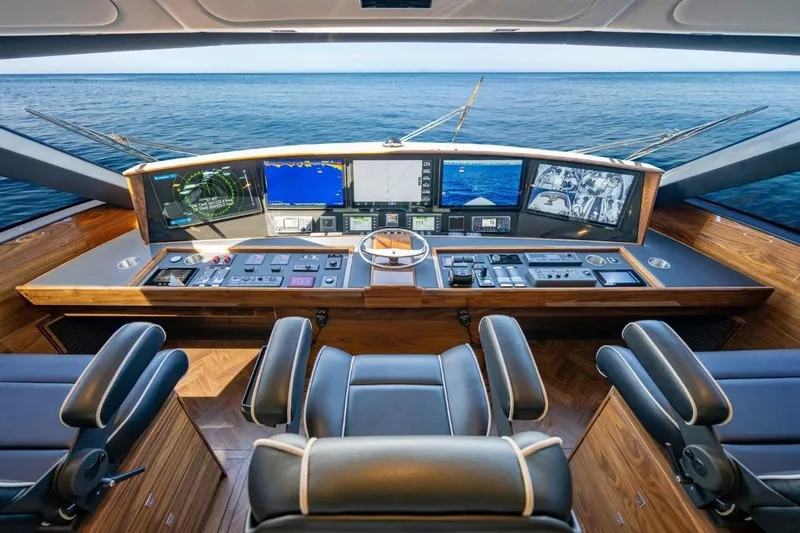 Slide: The Image of Viking 90 Enclosed Bridge 2027 - 11