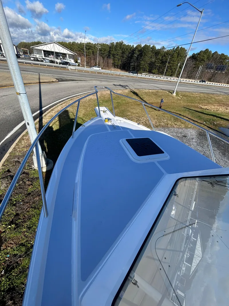 Slide: The Image of North Coast 255HT 2024 - 18