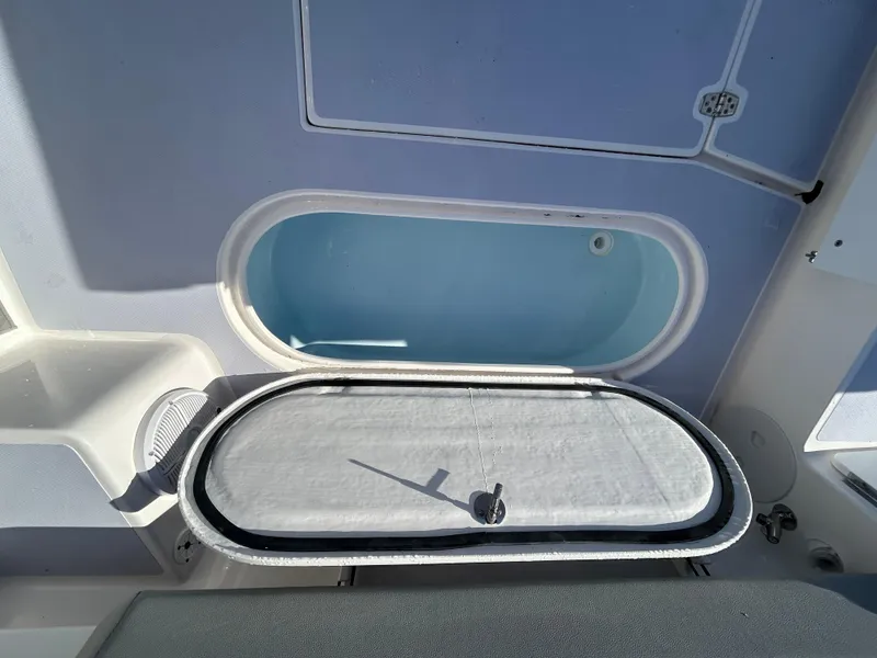 Slide: The Image of North Coast 255HT 2024 - 6