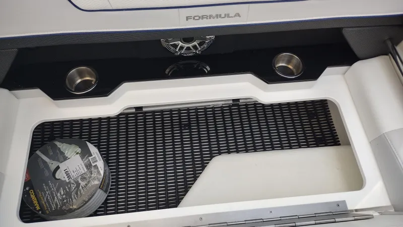 Slide: The Image of Formula 330 CBR 2026 - 58