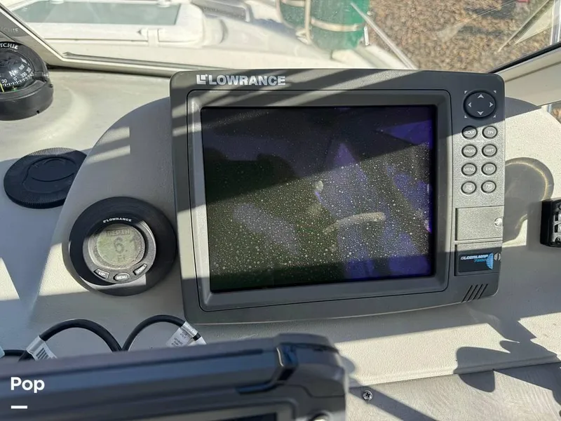 Slide: The Image of 2010 Trophy 2152 WA for sale in Rogers, AR - 22