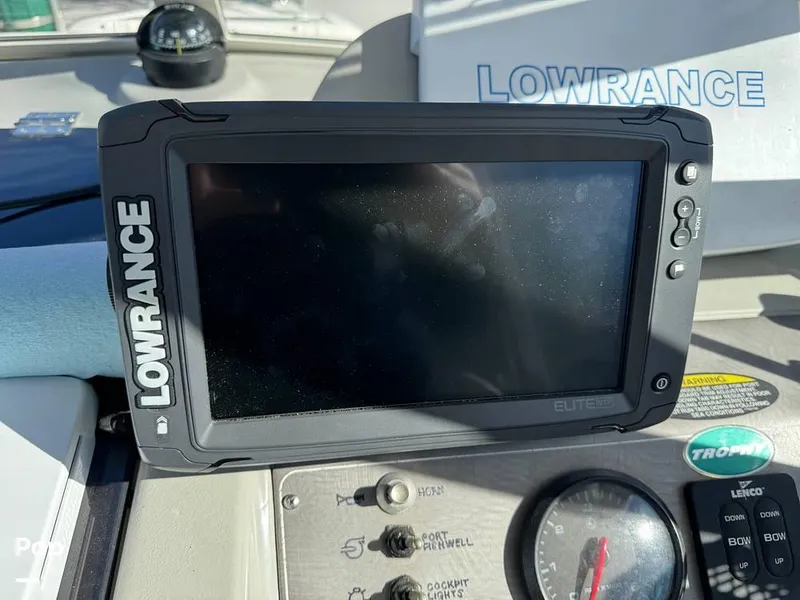 Slide: The Image of 2010 Trophy 2152 WA for sale in Rogers, AR - 23