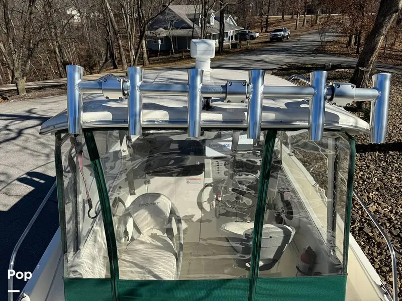 Slide: The Image of 2010 Trophy 2152 WA for sale in Rogers, AR - 39