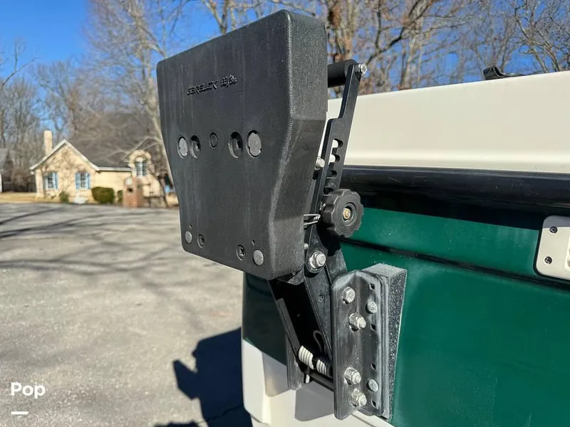 Slide: The Image of 2010 Trophy 2152 WA for sale in Rogers, AR - 45