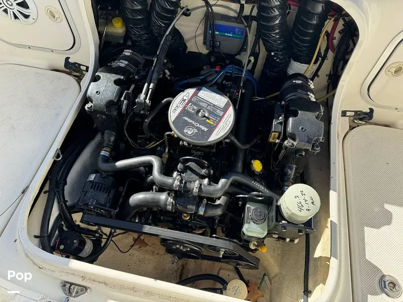 Slide: The Image of 2010 Trophy 2152 WA for sale in Rogers, AR - 47