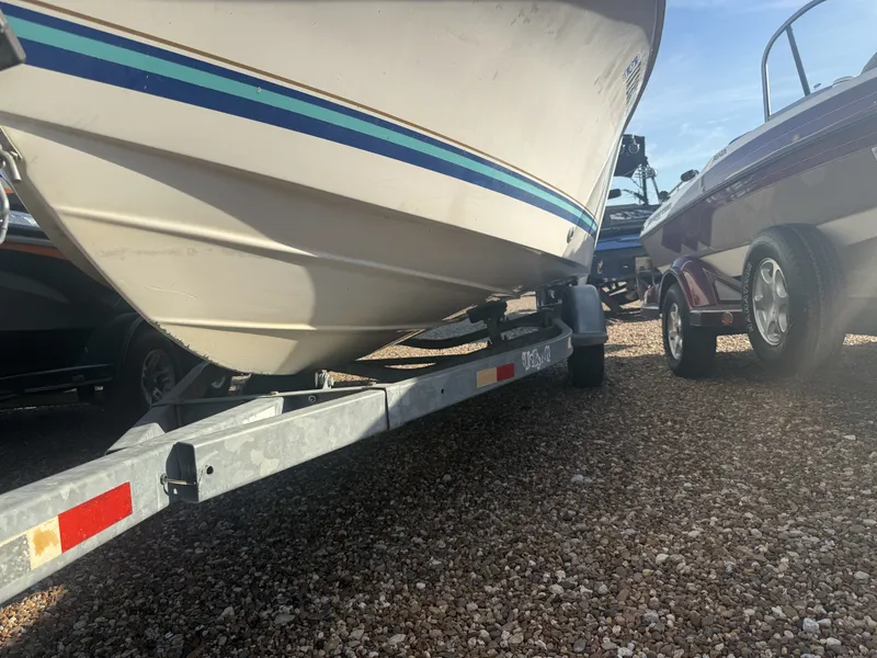 Slide: The Image of Wellcraft FISH 18 CENTER CONSOLE 1993 - 26