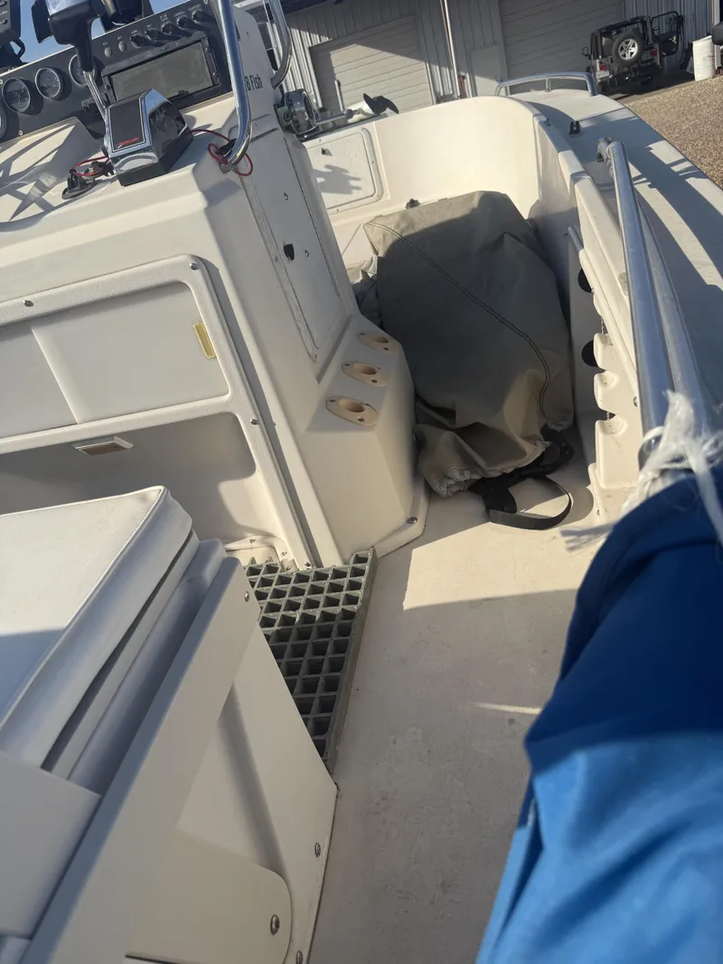 Slide: The Image of Wellcraft FISH 18 CENTER CONSOLE 1993 - 10