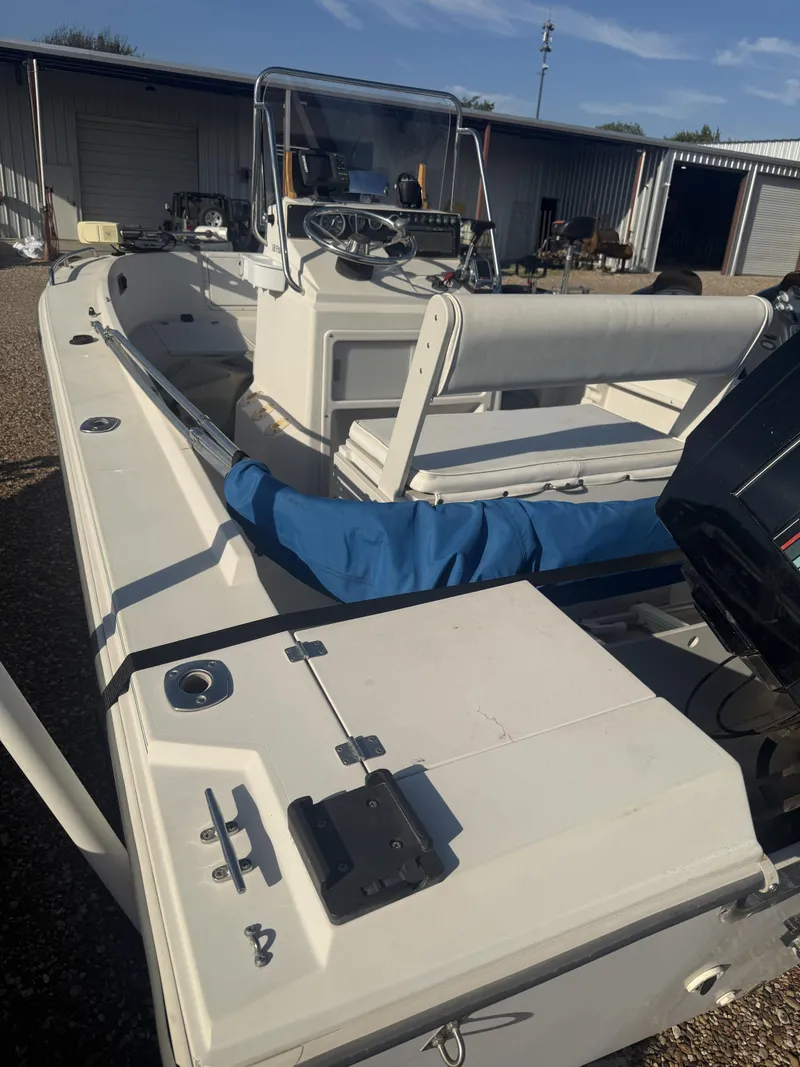 Slide: The Image of Wellcraft FISH 18 CENTER CONSOLE 1993 - 14